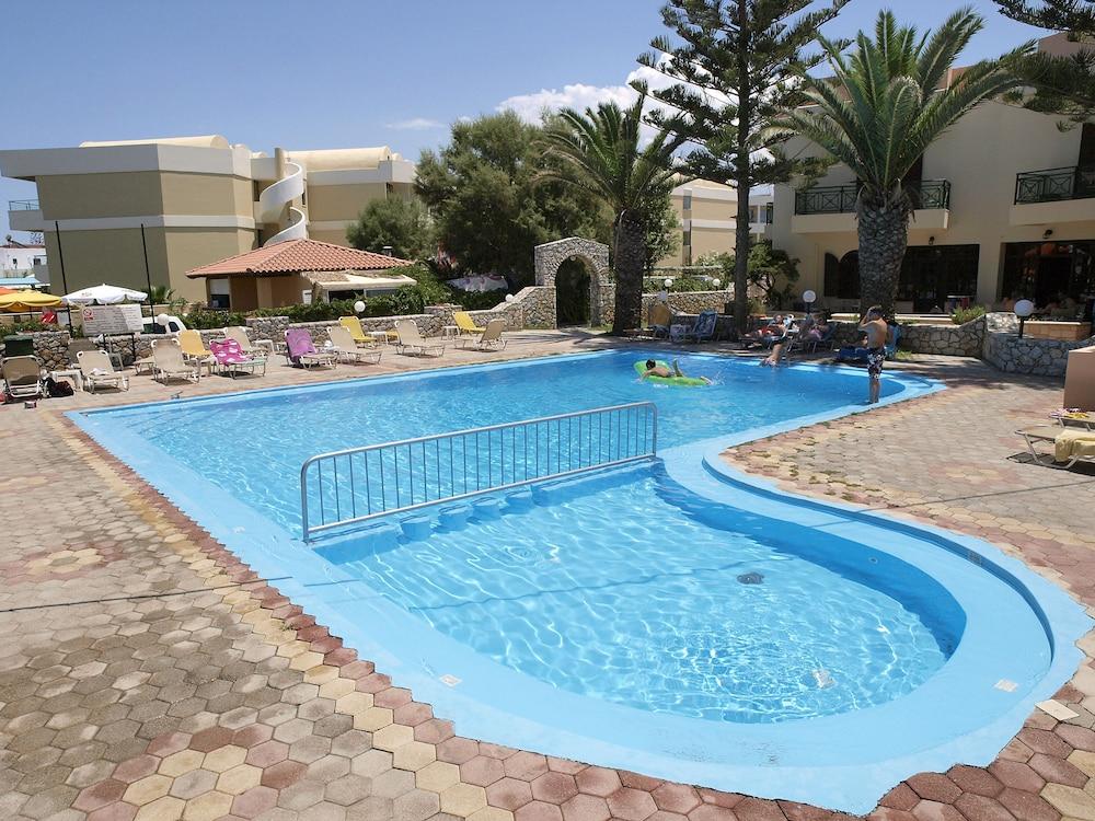 Despina Studios Agia Marina Exterior foto
